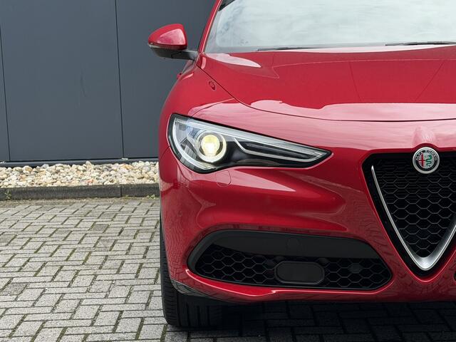 Alfa Romeo Stelvio 2.0 T AWD Ti | Stoel/Stuurverwarming | 20" Velgen | Camera