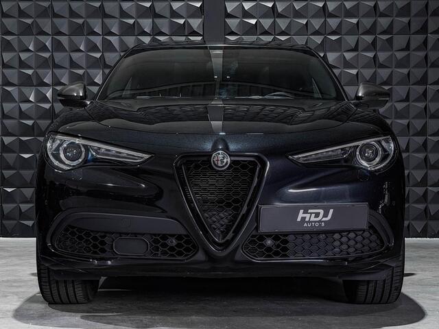 Alfa Romeo Stelvio 2.0 T AWD Veloce | Pano | 20" | Memo | H/K |Side | Ad. Cruise | Active Suspension | Leer Uitgebreid |