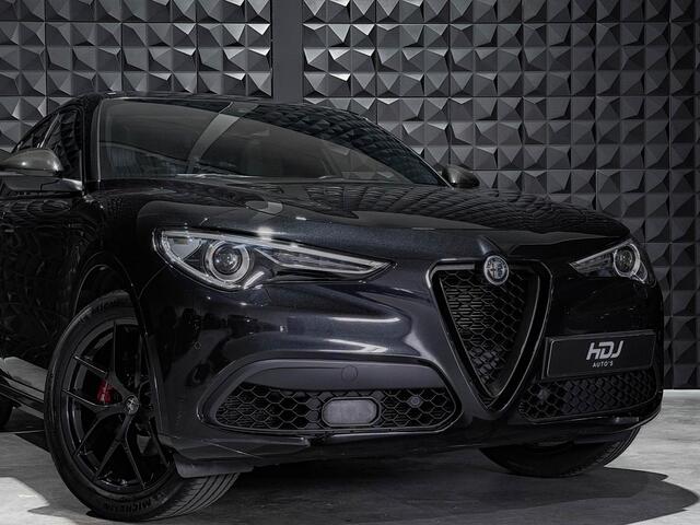 Alfa Romeo Stelvio 2.0 T AWD Veloce | Pano | 20" | Memo | H/K |Side | Ad. Cruise | Active Suspension | Leer Uitgebreid |