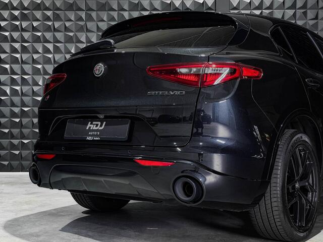 Alfa Romeo Stelvio 2.0 T AWD Veloce | Pano | 20" | Memo | H/K |Side | Ad. Cruise | Active Suspension | Leer Uitgebreid |