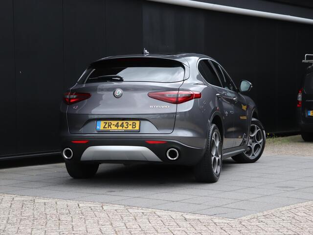 Alfa Romeo Stelvio 2.0 T AWD Super | MEMORY | PANO-DAK | CAMERA | HALF LEDER | CRUISE | NAVI |