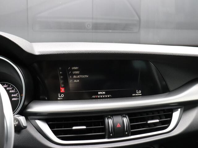Alfa Romeo Stelvio 2.0 T AWD Super | MEMORY | PANO-DAK | CAMERA | HALF LEDER | CRUISE | NAVI |