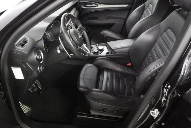 Alfa Romeo Stelvio 2.0T 280pk Q4 AWD Black-Tech