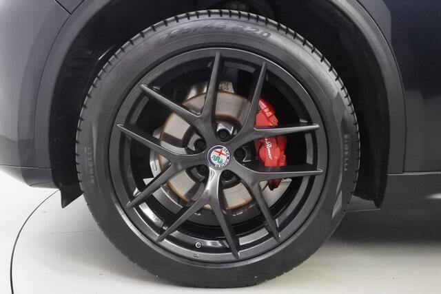 Alfa Romeo Stelvio 2.0T 280pk Q4 AWD Black-Tech