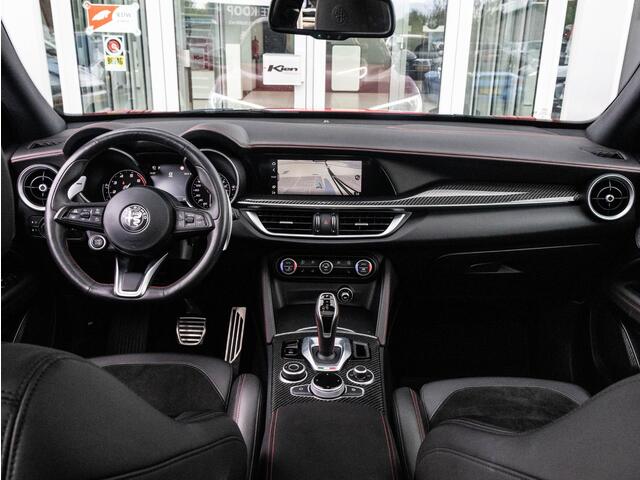 Alfa Romeo Stelvio 2.0 T AWD Estrema | Pano | Quadrifoglio Carbon interieur + Exterieur | 21"velgen | Elektrische stoelen + Memory |
