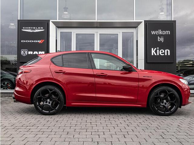 Alfa Romeo Stelvio 2.0 T AWD Estrema | Pano | Quadrifoglio Carbon interieur + Exterieur | 21"velgen | Elektrische stoelen + Memory |