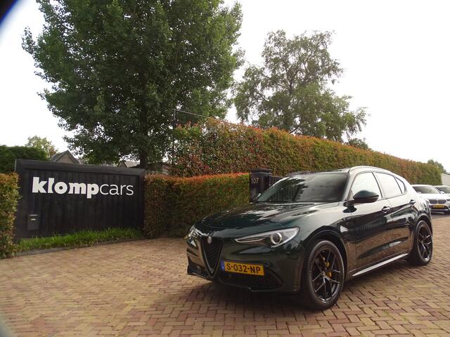 Alfa Romeo Stelvio 2.2d Customized Verde Visconti | Carplay | 20 inch | Leer | ETC.