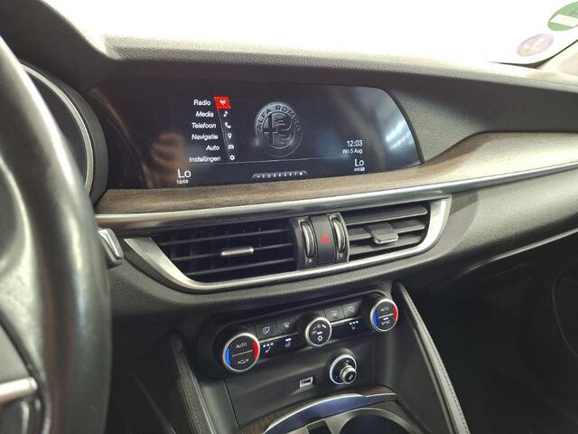 Alfa Romeo Stelvio 2.0 T AWD Q4 | NL Auto | 280 pk | Memory | Camera