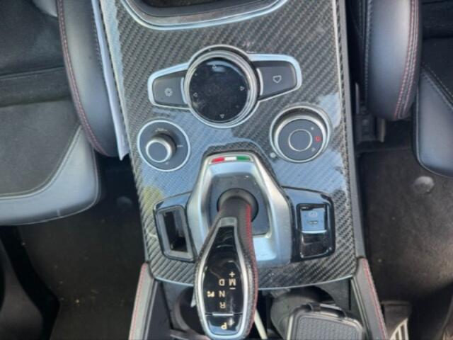 Alfa Romeo Stelvio 2.0 T AWD VELOCE TI