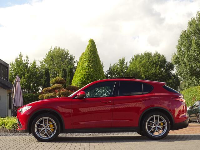 Alfa Romeo Stelvio 2.0 T AWD !Veloce stoelen! 8C Rosso | Pano | Carplay | H+K | Diff.TI | Black Edition | FULL OPT.