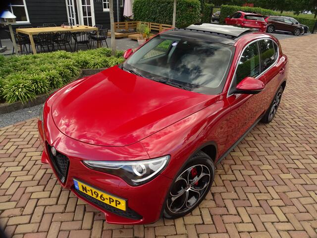 Alfa Romeo Stelvio 2.0 T AWD Ed. Rosso | BTW-auto! | Carplay | Pano | Squadra | TI Dif. | Flippers |