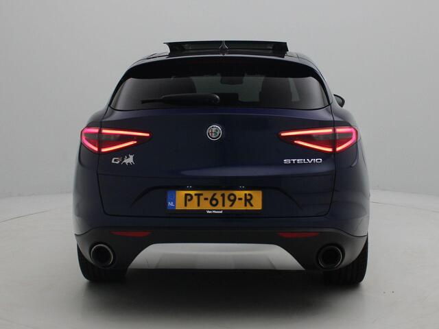 Alfa Romeo Stelvio 2.0 T AWD First Edition | Panoramadak | Leder | Led Verlichting | Elektrische Achterklep | Navigatie | Climate Control |