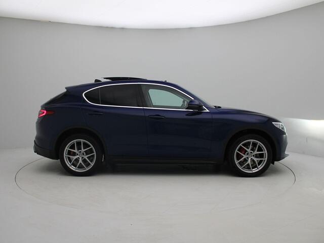Alfa Romeo Stelvio 2.0 T AWD First Edition | Panoramadak | Leder | Led Verlichting | Elektrische Achterklep | Navigatie | Climate Control |