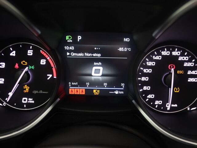 Alfa Romeo Stelvio 2.0 T AWD First Edition | Panoramadak | Leder | Led Verlichting | Elektrische Achterklep | Navigatie | Climate Control |