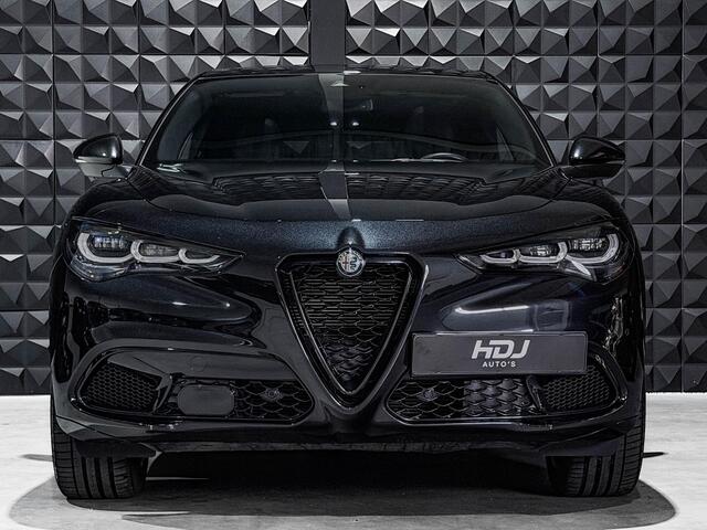Alfa Romeo Stelvio 2.0 T GME AWD Veloce | Pano | 20"| Side | Memo |Trekh. | Adap. Cruise |