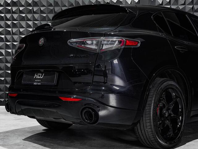 Alfa Romeo Stelvio 2.0 T GME AWD Veloce | Pano | 20"| Side | Memo |Trekh. | Adap. Cruise |