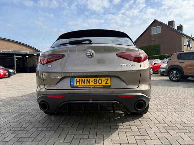 Alfa Romeo Stelvio 2.0 T AWD Super