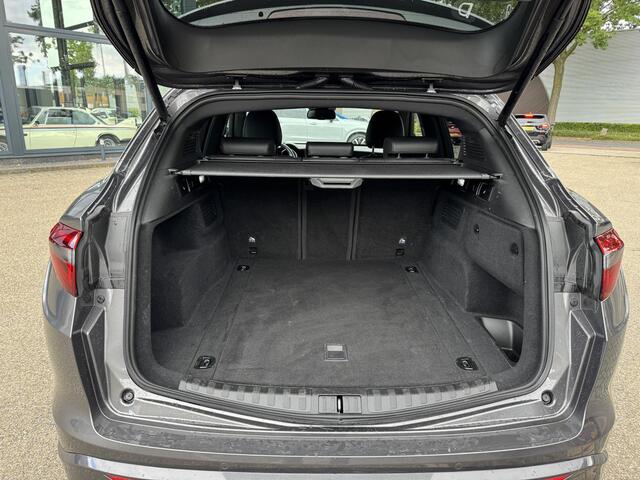 Alfa Romeo Stelvio 2.2 JTD AWD Veloce Automaat | VAN: € 34.900- VOOR: € 32.877,- UW HERFSTVOORDEEL: € 2.023,- | CAMERA| STOEL + STUURVERWARMING + MEMORY| KEY LESS ENTRY | LEDER | ADAPT. CRUISE CONTROL | 12 MND BOVAG GARANTIE