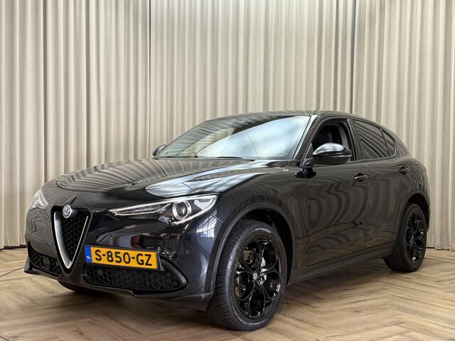 Alfa Romeo Stelvio 2.0 T AWD Super 287 PK / BLACK EDITION / ABC-Klepsysteem / Xenon / 1/2 Leder / Cruise / ECC Clima / Navigatie / Camera / 18'' LMV