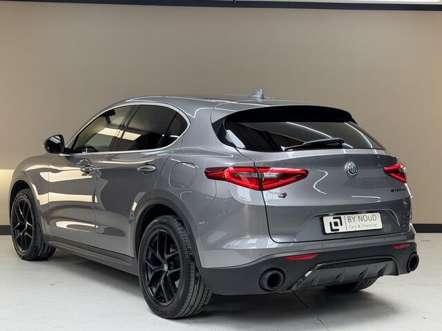 Alfa Romeo Stelvio 2.0 T AWD First Edition, 280Pk, 2017, 2de eigenaar, Volledig leder, Stoel+stuur verwarming, Climate control, Parkeersensoren, 20" velgen, Schakelflippers, – foto 7