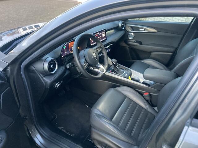 Alfa Romeo Tonale 1.5T Hybrid 130 Sprint AUTOMAAT Leder