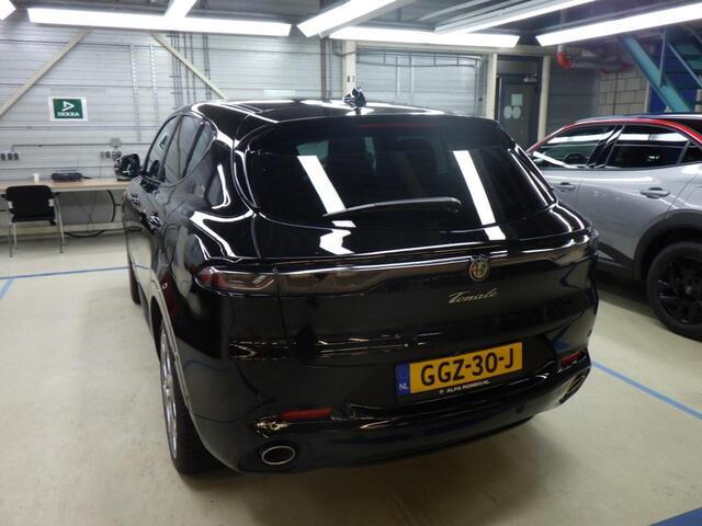 Alfa Romeo Tonale 1.3T PHEV Veloce 280 PK!! LEDER + OPEN DAK ! NIEUW BINNEN GEKOMEN !!! SNEL IN DE VERKOOP !! BH