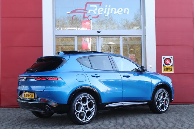 Alfa Romeo Tonale 1.3T PHEV Q4 280PK Edizione Speciale | PANORAMISCH SCHUIF / KANTELDAK | HARMAN CARDON PREMIUM AUDIO | LEDEREN BEKLEDING | VOORSTOELEN / STUUR VERWARMD | VOORSTOELEN GEVENTILEERD | VOORSTOELEN ELEKTRISCH VERSTELBAAR MET GEHEUGEN FUNCTIE |APPLE CARPLAY / A