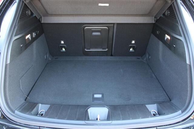 Alfa Romeo Tonale 1.5T 160PK HYbrid VELOCE | PANORAMISCH SCHUIF / KANTELDAK | LEDEREN BEKLEDING | VOORSTOELEN / STUUR VERWARMD | VOORSTOELEN GEVENTILEERD | VOORSTOELEN ELEKTRISCH VERSTELBAAR | DRAADLOOS APPLE CARPLAY / ANDROID AUTO | 360° CAMERA | AUTOMATISCH DIMMENDE BUIT