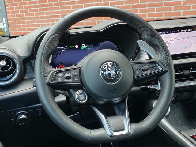 Alfa Romeo Tonale 1.5T HYBRID VELOCE ADAPT-CRUISE NAV STOELVW 360 CAMERA LMV CARPLAY