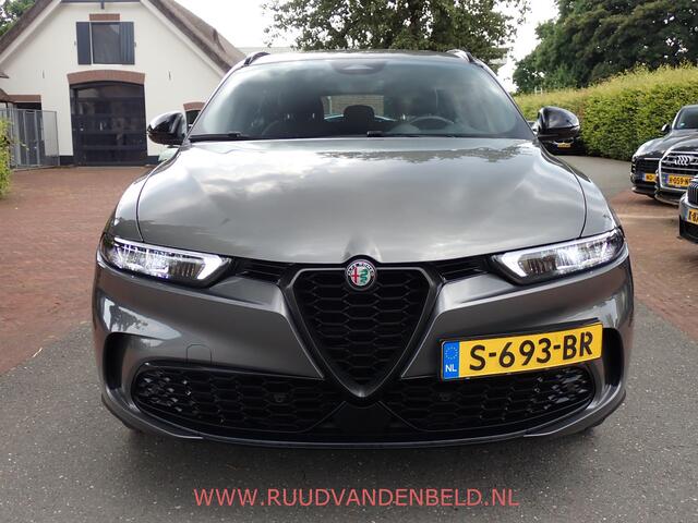 Alfa Romeo Tonale 1.5T Hybrid Sprint ADAP.CRUISE/SPORTLEER/CARPLAY/TREKHAAK