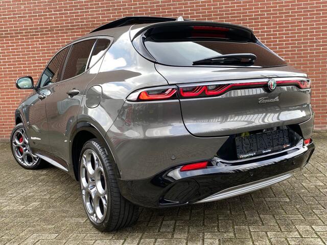 Alfa Romeo Tonale 1.3T PHEV TRIBUTO I. NAV ADAPT-CRUISE SCHUIFKANTEL DAK 360CAMERA CARPLAY