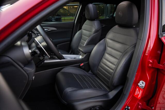 Alfa Romeo Tonale 1.3T 280 pk PHEV Veloce , Virtual cockpit, Panoramadak, Harman/Kardon,