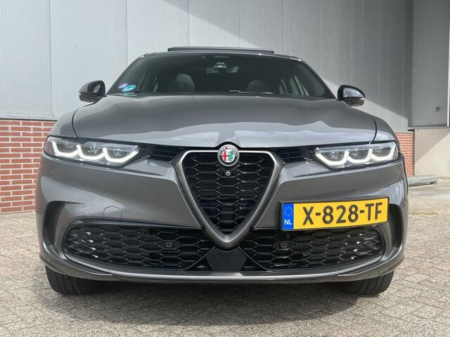 Alfa Romeo Tonale 1.3T PHEV 280 PK Veloce | Pano | Leder | Harman | Winter | 20"