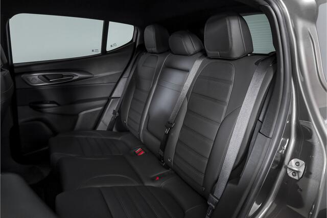 Alfa Romeo Tonale 1.5T Hybrid Veloce - Automaat Orig. NL | Dig. Cockpit | Adapt. Cruise | Stoel-+Stuurverw. | PDC | Camera | NAV + App. Connect | ECC | Elek. Klep | DAB | LM 20" |