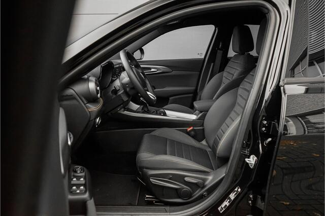 Alfa Romeo Tonale 1.3T PHEV Ti 280PK AWD CarPlay Camera ACC 18"