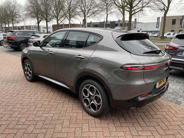 Alfa Romeo Tonale 1.3T PHEV Ti | Carplay/Android | Achteruitrijcamera | 18'' Petali velgen