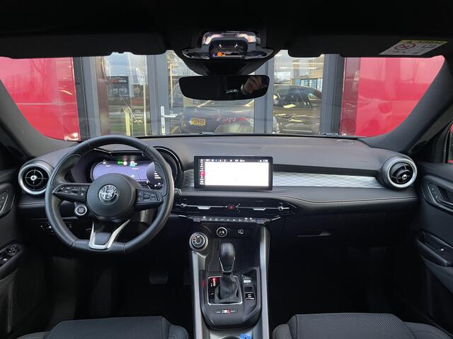 Alfa Romeo Tonale 1.3T PHEV Ti | Camera | Apple/android CarPlay