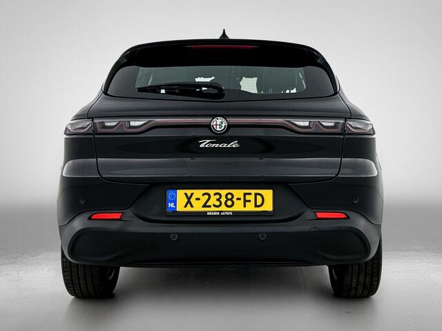 Alfa Romeo Tonale 1.5T 131PK Automaat Sprint / Pdc.V+A / Stoel+Stuur verwarming / Navigatie / Lmv / Adaptive Cruise / Carplay / Apk 10-2027