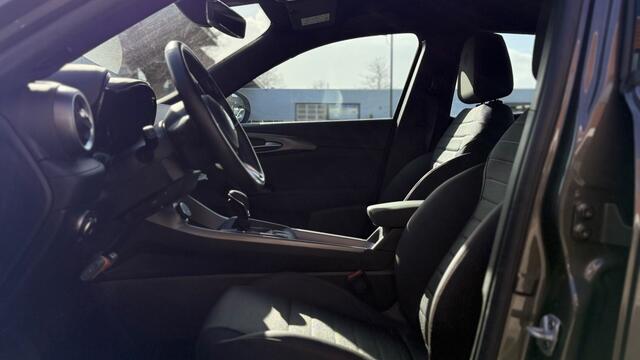 Alfa Romeo Tonale 1.5T Hybrid Sprint