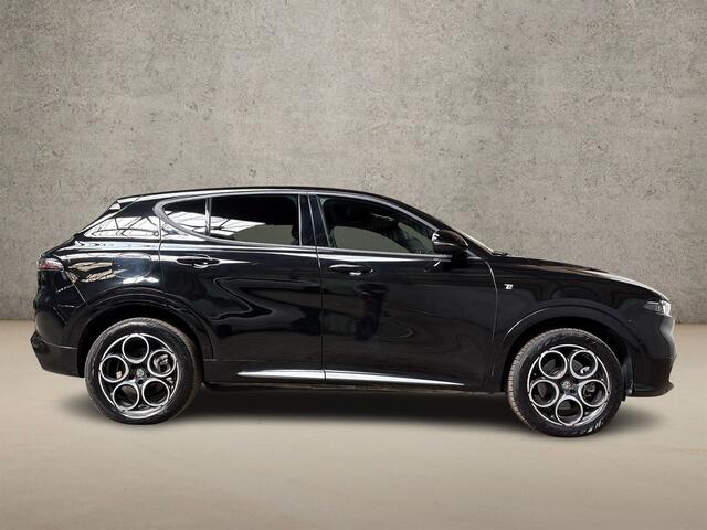Alfa Romeo Tonale 1.3T PHEV Ti 280Pk Automaat (APPLE CARPLAY, GROOT NAVI, CAMERA, ADAPTIVE CRUISE, SPORTSTOELEN, GETINT GLAS, KEYLESS, ZWART HEMEL, NIEUWSTAAT)