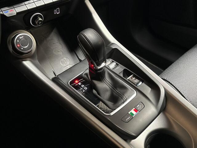 Alfa Romeo Tonale 1.3T PHEV Ti 280Pk Automaat (APPLE CARPLAY, GROOT NAVI, CAMERA, ADAPTIVE CRUISE, SPORTSTOELEN, GETINT GLAS, KEYLESS, ZWART HEMEL, NIEUWSTAAT)