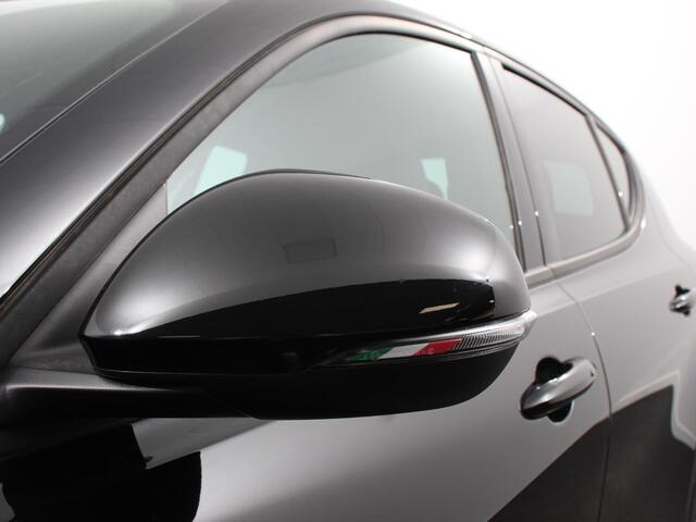 Alfa Romeo Tonale 1.3T PHEV Ti Automaat 280 PK Climate control Adaptieve cruise control Parkeersensoren achter Camera Sfeerverlichting Navigatie Apple Carplay/ Android Auto