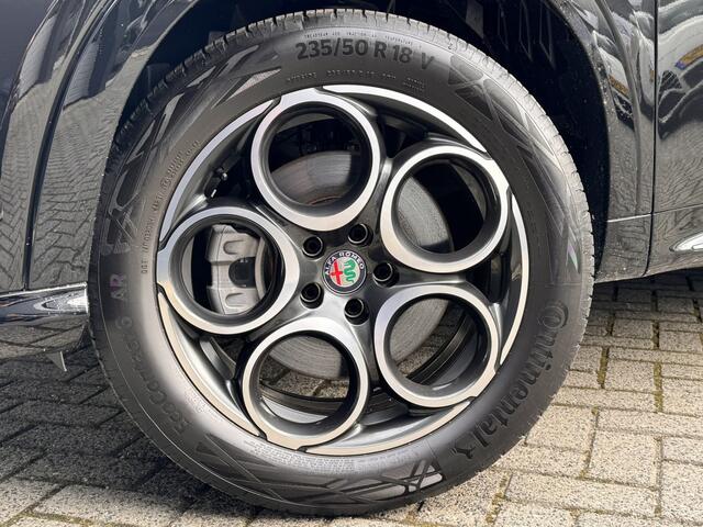 Alfa Romeo Tonale 1.3T PHEV Ti | Camera | Apple CarPlay / Android Auto | Navigatie | Climate | Electrische achterklep
