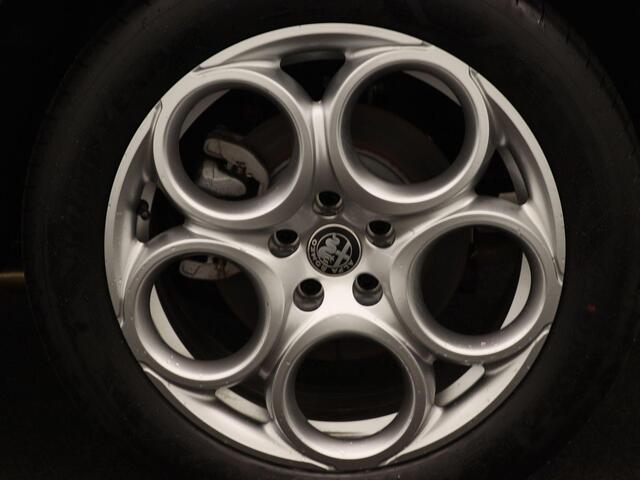 Alfa Romeo Tonale 1.3T PHEV Sprint Aut. | LED | Adaptieve Cruise Control | Navi |