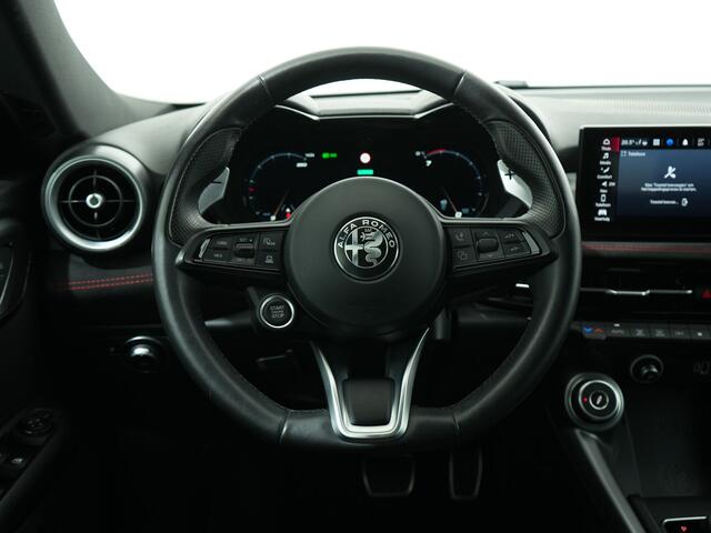 Alfa Romeo Tonale 1.3T PHEV 280PK VELOCE | Cruise Adaptief | El. achterklep | Camera