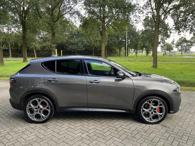 Alfa Romeo Tonale H&1.5T Hybrid Veloce | ACC | CAM | CARPLAY | CLIMA | H&K | KEYLESS | LEER | MATRIX LED | NAVI | PDC V&A | STUUR/STOELVERW. | STOELVENT. | VIRTUAL COCKPIT