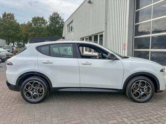 Alfa Romeo Tonale 1.5T Hybrid Ti – foto 10
