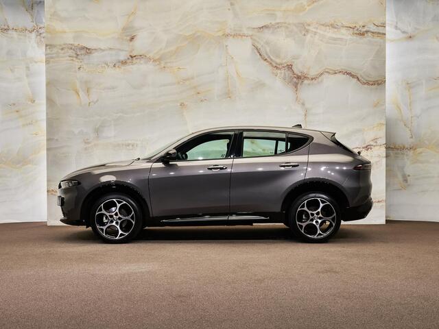 Alfa Romeo Tonale 1.5T Hybrid Sprint , 19", ACC, camera, Full-LED, keyless, winter pack – foto 2