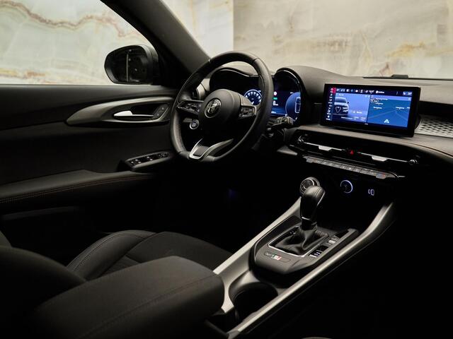 Alfa Romeo Tonale 1.5T Hybrid Sprint , 19", ACC, camera, Full-LED, keyless, winter pack – foto 8