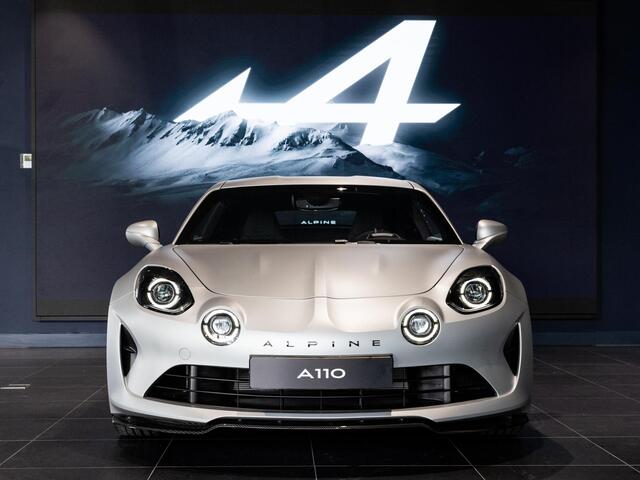 Alpine A110 1.8 Turbo GTS | 300PK | GTS-AERO KIT | TITANIUM AKRAPOVIC UITLAAT | ZWARTE COMFORT STOELEN | 18" GT-RACE HOOGGLANS | BREMBO GOUDEN REMKLAUWEN |